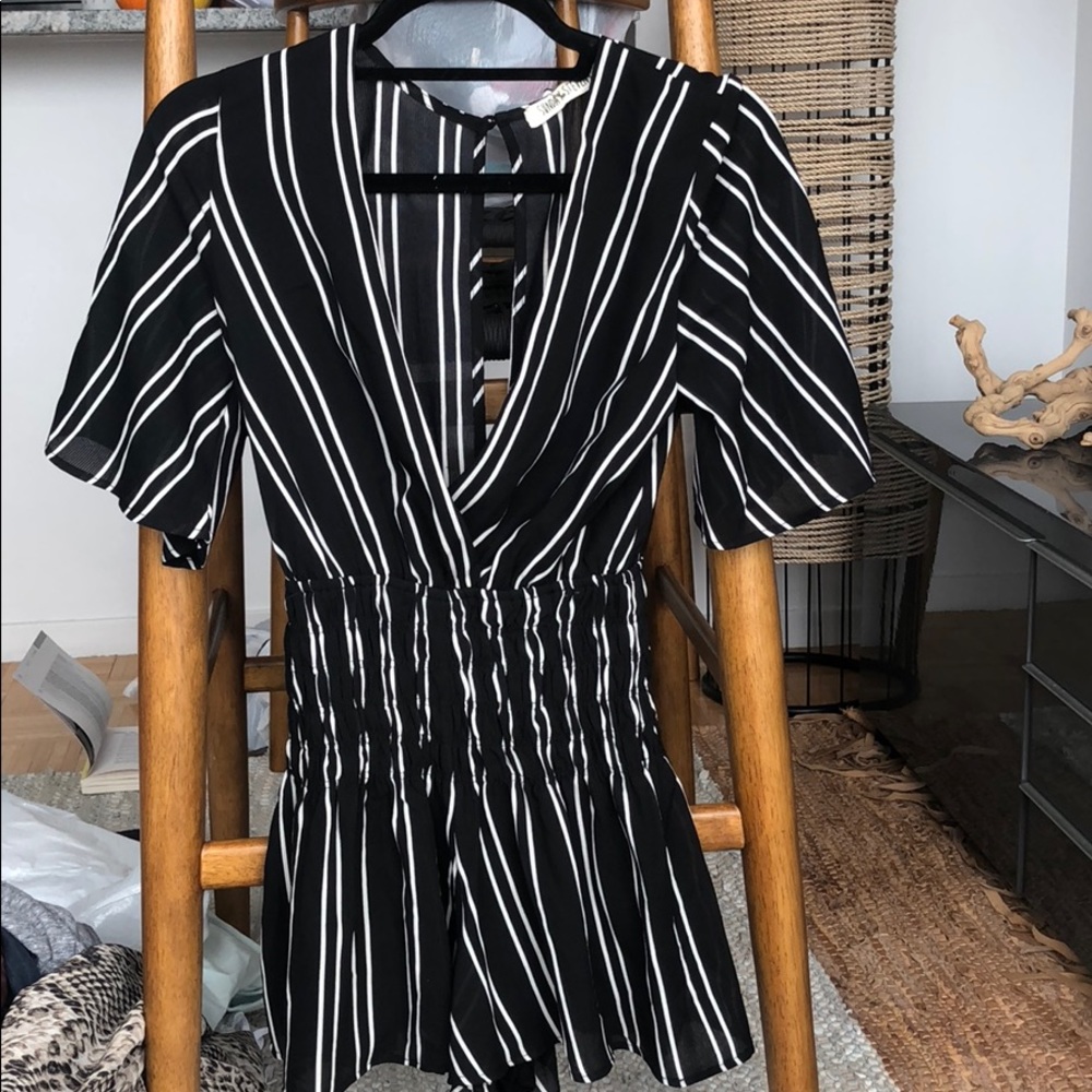 Black and white striped romper never worn tags on
